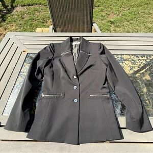 Tahari Black Blazer straight leg suit with Zipper Accents